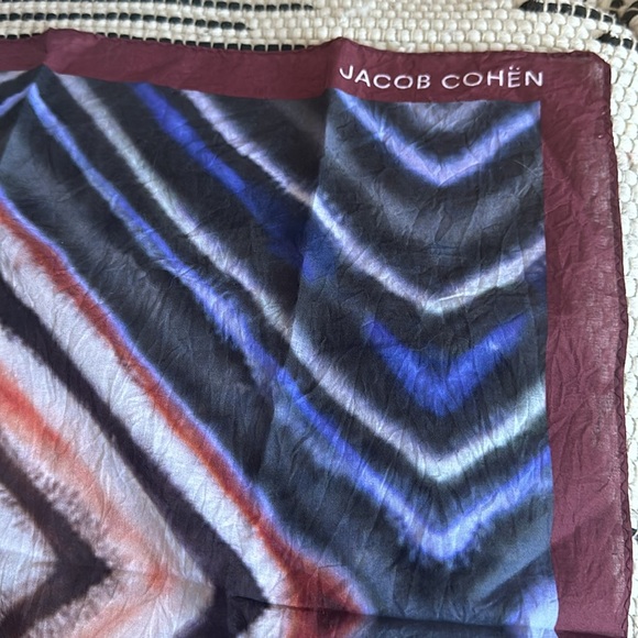 Scarf - Picture 3 of 6